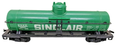 MARX HO #3827 SINCLAIR TANK CAR, VINTAGE, GREEN - Image 1 of 3