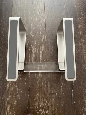 Soporte de escritorio para portátil Griffin Elevator - plateado Foto 1 de 3