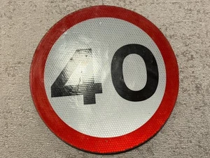 UK Road Sign 40MPH Speed Limit 30cm - Picture 1 of 1