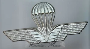 Italian Patent Paratrooper Patent Pin Attachment Uniform Badge - Picture 1 of 2