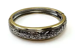 Brazalete grueso vintage Premier Designs dos tonos grabado con bisagras - Imagen 1 de 13