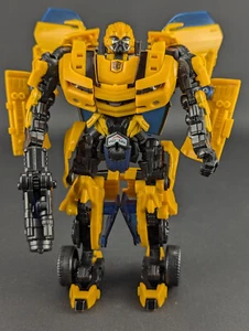 Transformers 2007 Movie Bumblebee complete Hasbro Deluxe Concept Camaro - Picture 1 of 5