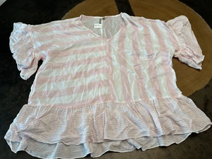 TÚNICA CON VOLANTES A RAYAS ROSA BLANCO VERSONA NUEVA CON ETIQUETAS TALLA L - Imagen 1 de 9