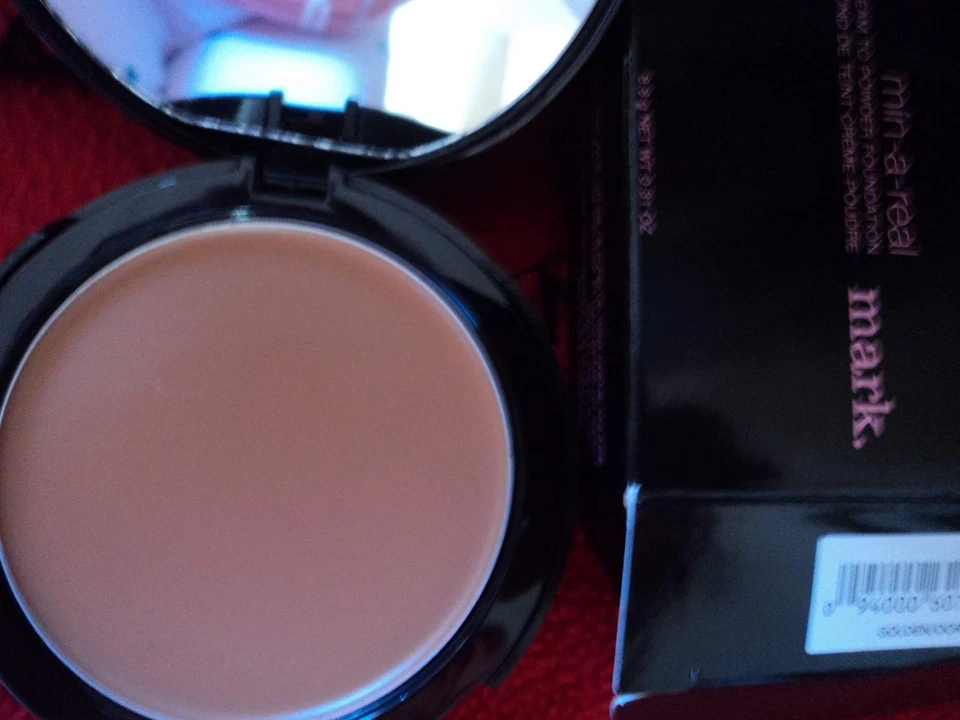 MARK BY AVON  MIN-A-REAL CREAM TO POWDER FOUNDATION GOLDEN NIB - Image 1 of 1
