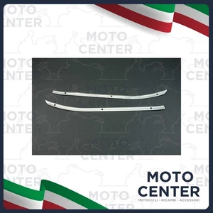 COPPIA LISTELLI FISSAGGIO TAPPETINO CENTRALE PIAGGIO VESPA 125 PRIMAVERA VMA1T>2 - Foto 1 di 1
