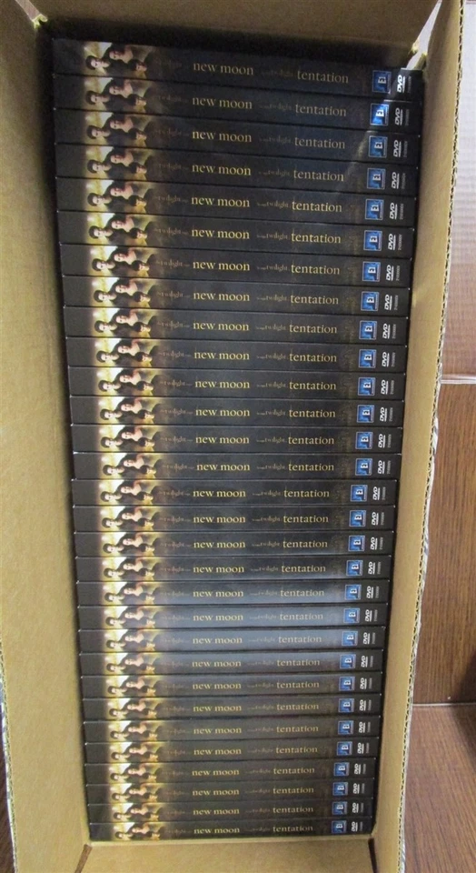 DVD Wholesale Lot of 30 The Twilight Saga New Moon Special Edition Widescreen  Foto 1 de 3