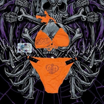 Deadstock Sinful by Affliction 橙色和黑色水钻头骨比基尼套装 — 第 1/4 张图片
