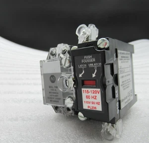 Allen-Bradley 700-PLLA1 Mechanical Latch 700PLLA1 *Expedited Shipping* - Picture 1 of 4