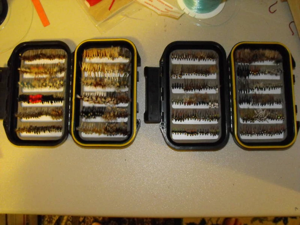300 Trout Fly Assortment & Fly Box - Image 1 of 1