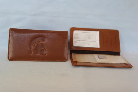 MICHIGAN STATE SPARTANS      Leather Checkbook   NEW   brown + Cover