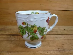 The House of Ardalt Lenwile Strawberry Butterfly Cup - Picture 1 of 5