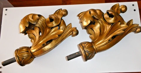 Vintage Pair Hand Carved Wooden Gilded Bed Post Finials Cover