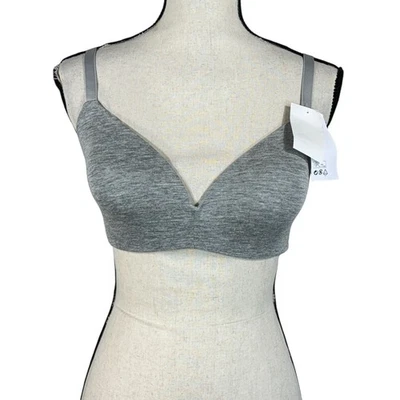 H&M Talla 36D Camiseta Sujetador Acolchado Moldeado Inalámbrico Ajustable Cuello en V Gris Jaspeado Foto 1 de 4