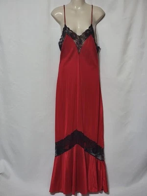 VINTAGE UNDERCOVER WEAR LONG NIGHTGOWN LINGERIE RED NYLON W/BLACK LACE MED USA - Image 1 of 4
