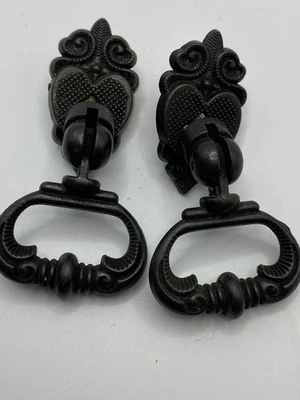 Gaveta de metal preto estilo antigo puxa alças design coração ornamentado conjunto de 2 - Imagem 1 de 4