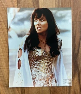 Foto oficial de creación original de Xena Lucy sin ley desconocida # 8x10 fotografía 15 - Imagen 1 de 3