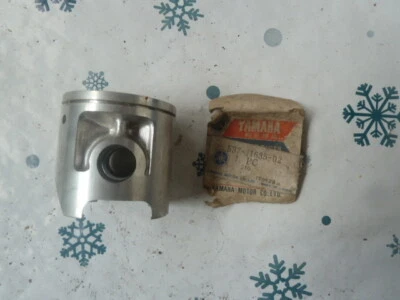 NUEVO DE LOTE ANTIGUO YAMAHA YZ 125 PISTÓN 0,5,25 1974-77 APROX. 537-11635-02 Foto 1 de 4