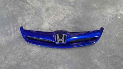 NOS 04-05 Honda Civic OEM Grille 71122-S5A-A00ZV NEW OEM - Image 1 of 3