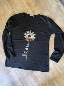 Made in Italy - Gr. M - Pullover schwarz mit Blume "let it be" - Viskose-Nylon - - Bild 1 von 5