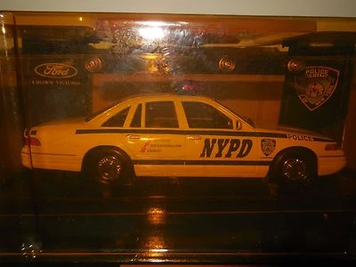 nypd code 3 police car with patch ford crown victoria - Image 1 of 4