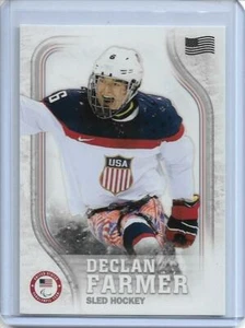 2018 TOPPS OLYMPICS DECLAN FARMER FLAG PARALLEL SLED HOCKEY CARD USA-43 ~ /99 - Picture 1 of 2