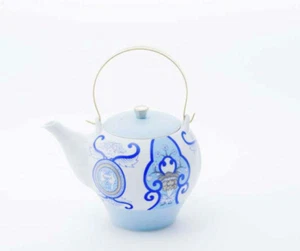 Arita Porcelain Lab JAPAN BLUE  Teapot Ko-Imari floral pattern Blue 600ml - Picture 1 of 6