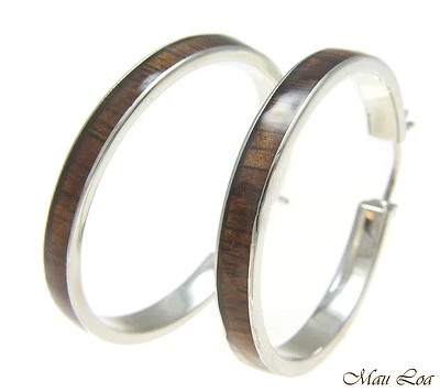 Pendientes de aro redondo de latón chapado en rodio hawaiano de madera de Koa 39 mm con cierre a presión Foto 1 de 2