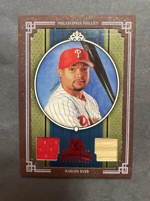 2005 Donruss Diamond Kings Crowning Moments No.382 /200 Framed Dual Relic - Image 1 of 2