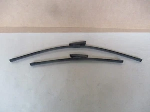 Renault Clio 3 Wischerblätter Scheibenwischer vorne 600mm 400mm 2er SET NEU SWF - Bild 1 von 13