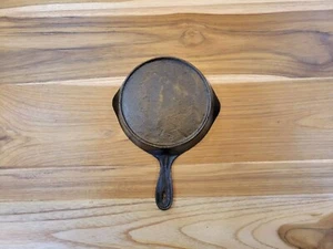 Wagner unmarkiert 4" Spielzeugpfanne/Verkäufer Musterpfanne - Bild 1 von 11