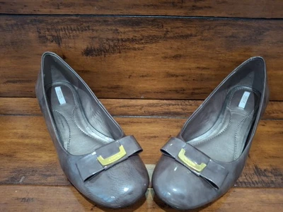 GEOX RESPIRA CON HEBILLA FRONTAL DORADA Y TACÓN ACENTO/TOPO METÁLICO 39,5 NUEVO Foto 1 de 4