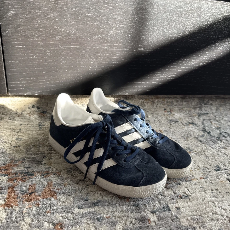 Adidas Gazelle Niños Tenis Azul Marino Blanco Rayas Gamuza Ortolite Foto 1 de 4