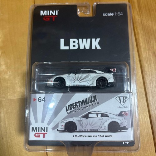 Liberty Walk × XLarge Mini GT 1/64 Green Mini GT Exclusive Model