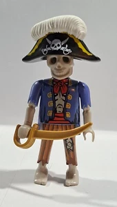 PLAYMOBIL CAPITAN PIRATA ESQUELETO - 16/6/23 - Picture 1 of 1