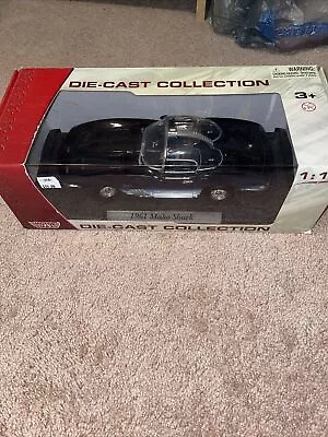 Motor Max 1961 Chevrolet Corvette Mako Shark Concept 1/18 - Image 1 of 2