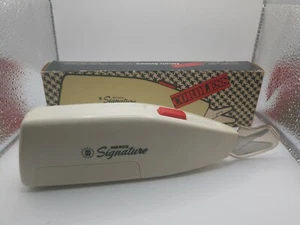 Vintage Wards Signature Cordless Electric Scissors 16-6990 in Box *WORKS* - Picture 1 of 10