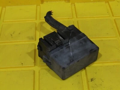 Nissan Pathfinder 2005-2008 4,0 L OEM caja de relés debajo del capó 05 06 07 08 Foto 1 de 3