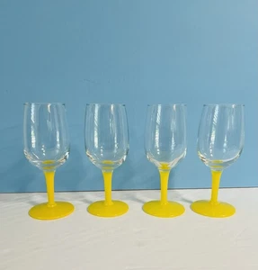 4er Set schöne einzigartige gelbe Weinstiel ~ Sektgläser ~ schöner Zustand! - Bild 1 von 10