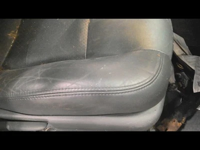 Used Front Right Seat Front fits: 2005 Pontiac Grand prix bucket opt AR9 leather - Изображение 1 из 4