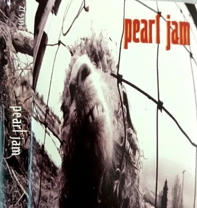 Pearl Jam Vs ☆ Cassette Tape ☆ 1993 Grunge Classic ☆ Eddie Vedder ☆ Epic Sony - Picture 1 of 5