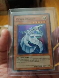 Carta Yugioh Cyber Dragon CRV-EN015 1a edizione inglese super rara - Foto 1 di 12