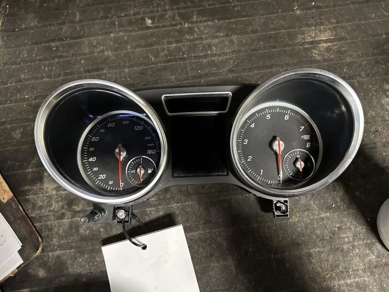 Velocímetro 166 tipo SUV VIN D 4º dígito MPH compatible con 17 MERCEDES CLASE GLE 1707987 Foto 1 de 4