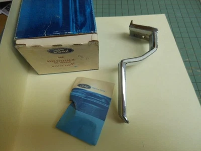 NOS 1979 Ford LTD Inner Door Handle RH D9AZ-5422600-A Foto 1 de 3