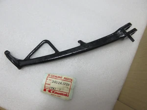 Kawasaki ZX500 ZX600 Side Stand NOS GPX500 GPX600 GPZ600 Ninja OEM 34024-1228 - Foto 1 di 8