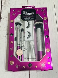 Real Techniques Set 6pz Pinzette Edizione Limitata Pennello Ciglia e Borsa - Foto 1 di 10