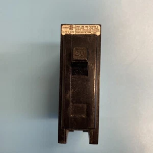 CHALLENGER TYPE CBB1020 MONOPOLARE 20 AMP BULLONE SU INTERRUTTORE - Foto 1 di 7