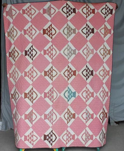 Antique Quilt American Baskets Pattern Quilt - Circa 1910 - Picture 1 of 12