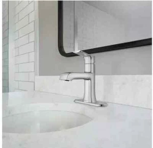 Moen Liso Single Handle Bathroom Faucet 84540SRN Brushed Nickel / OPEN BOX - Bild 1 von 3
