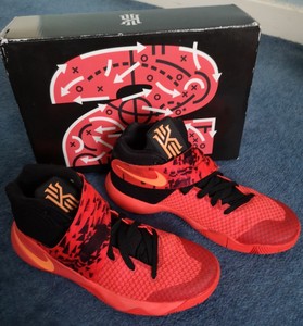 Nike Kyrie 2 Trainers for Men for Sale 