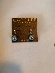 $34  Carolee gold  tone 1"  Faux  Blue   pearl & Crystal drop  earrings R85 - Picture 1 of 5